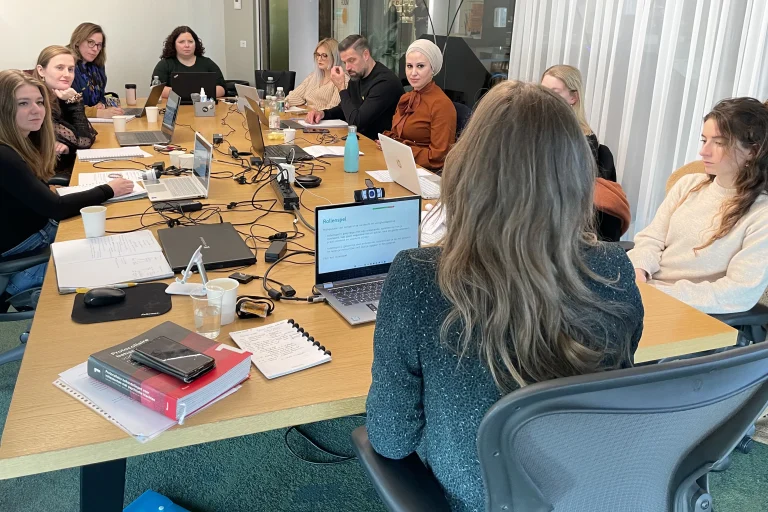 Interactief leren en groeien voor cognitieve gedragstherapeuten i.o. bij Rebecca Warner.